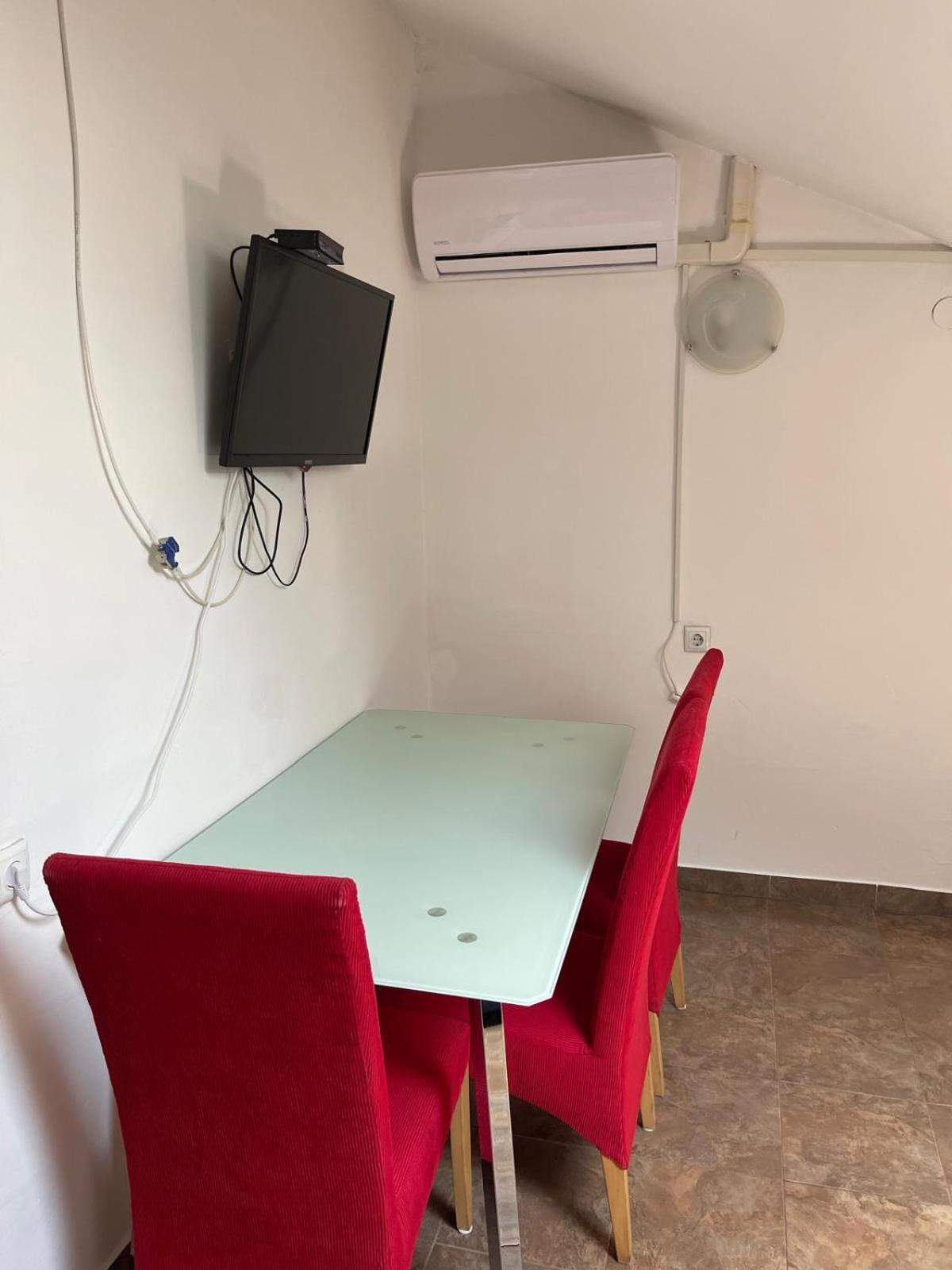Dejan Apartman